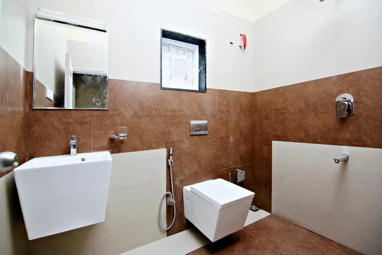 Apartment bathroom – Le Villagio Resort & Domes, Wayanad