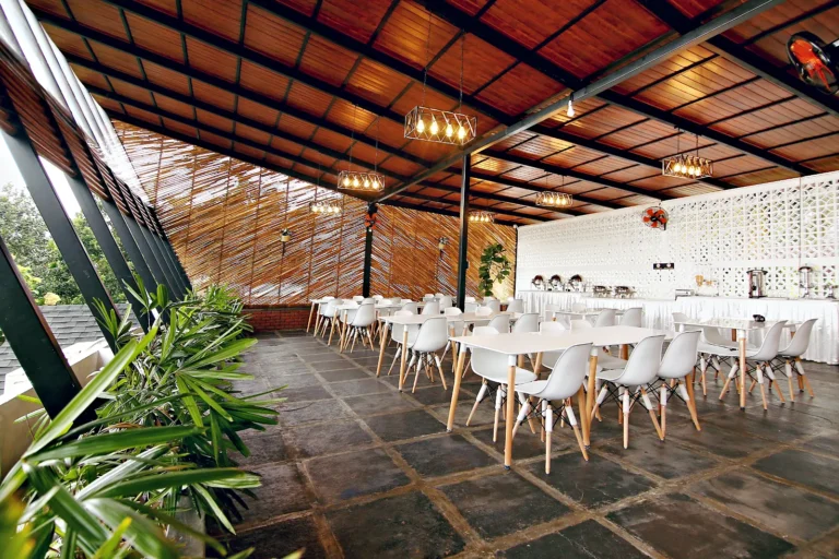 Restaurant buffet hall – Le Villagio Resort & Domes, Wayanad